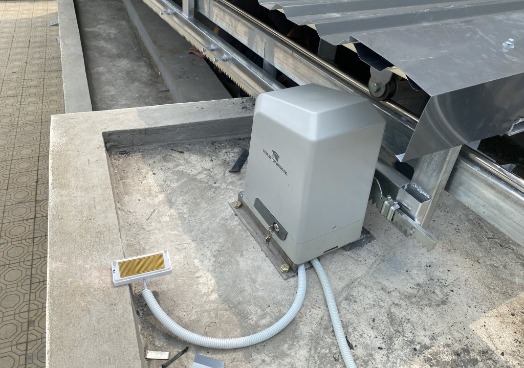 dấu hiệu nhận biết cổng tự động