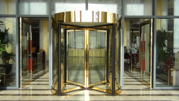 Chi phí cửa tự động phụ thuộc nhiều yếu tố khác nhau