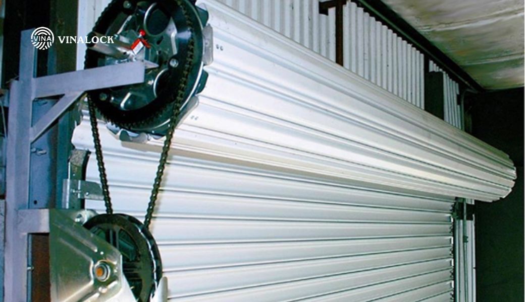 Cách chỉnh hành trình cửa cuốn sử dụng motor xích kéo