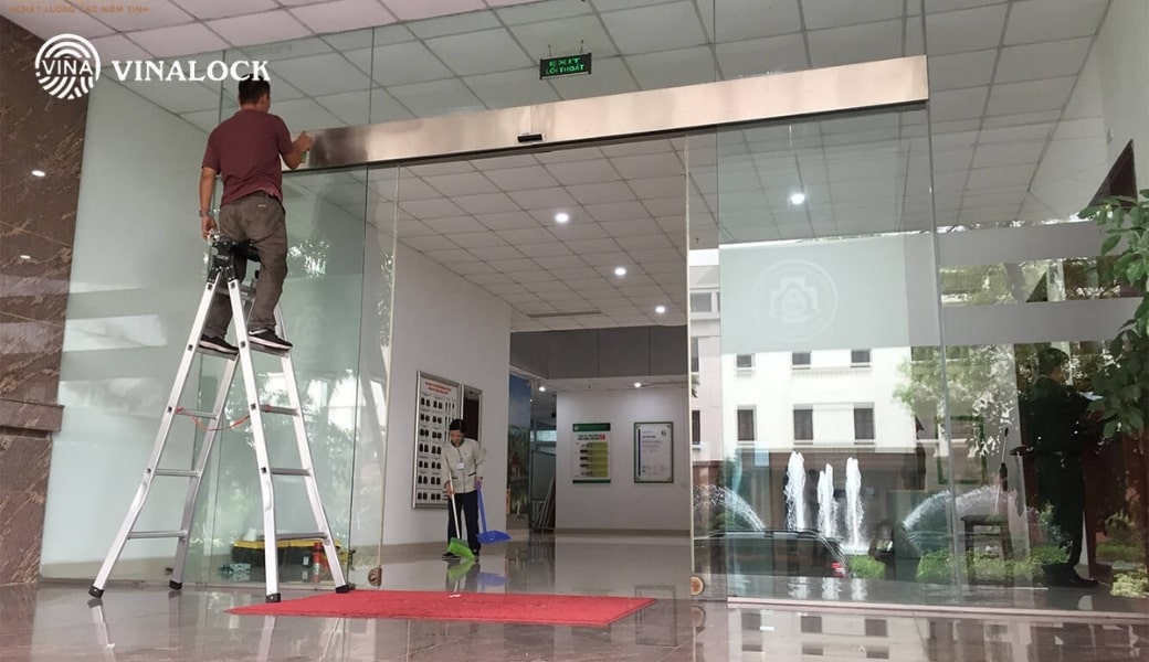 dịch vụ sửa chữa cửa tự động