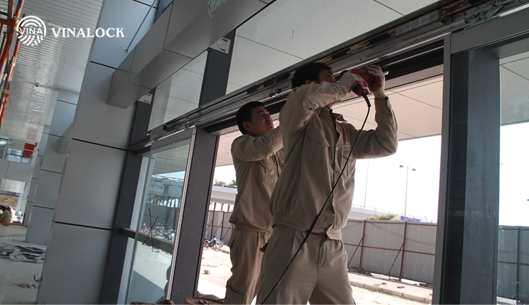 Lắp cửa kính tự động Hà Nội