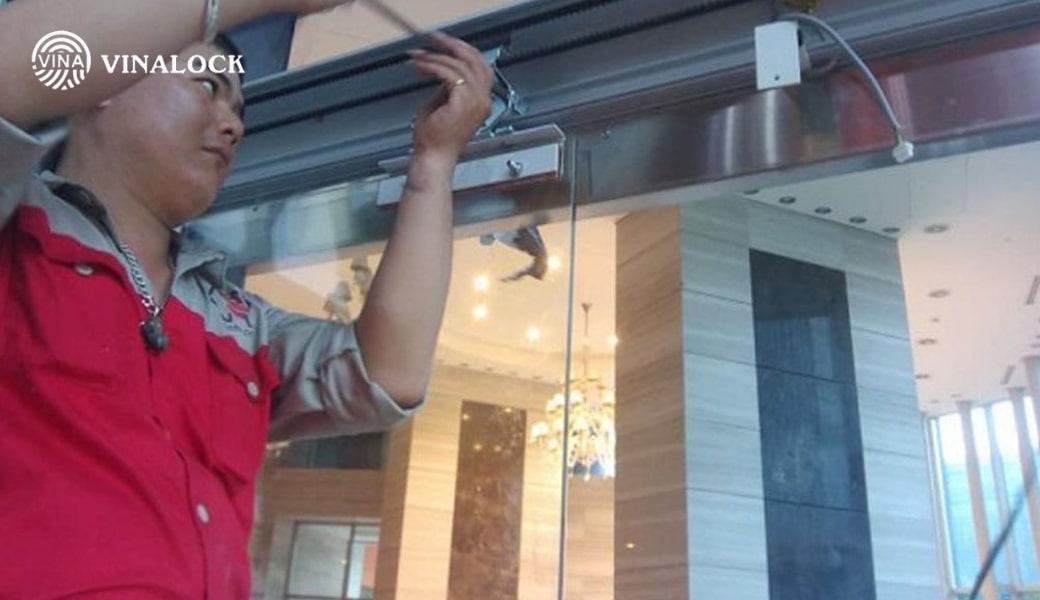 sửa motor cửa kính tự động giá rẻ