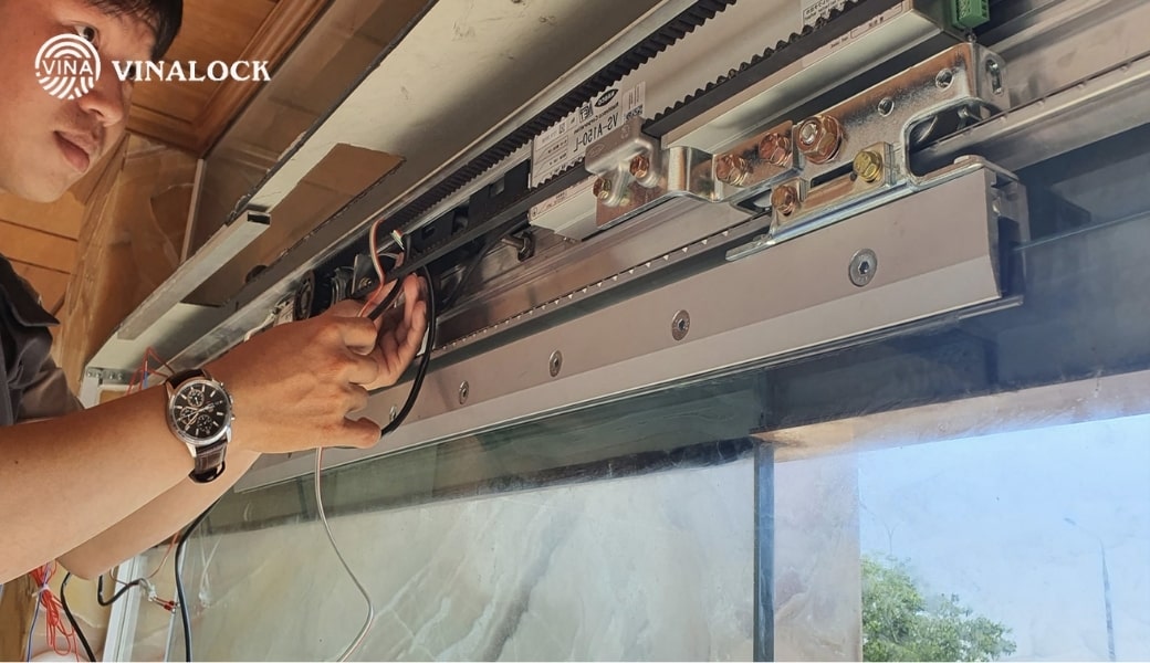 sửa motor cửa kính tự động giá rẻ