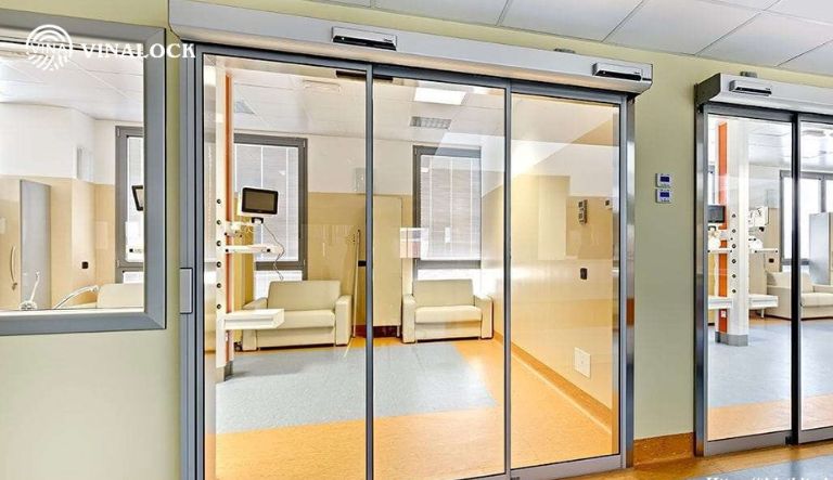 Cửa tự động Trung Quốc có đặc điểm gì